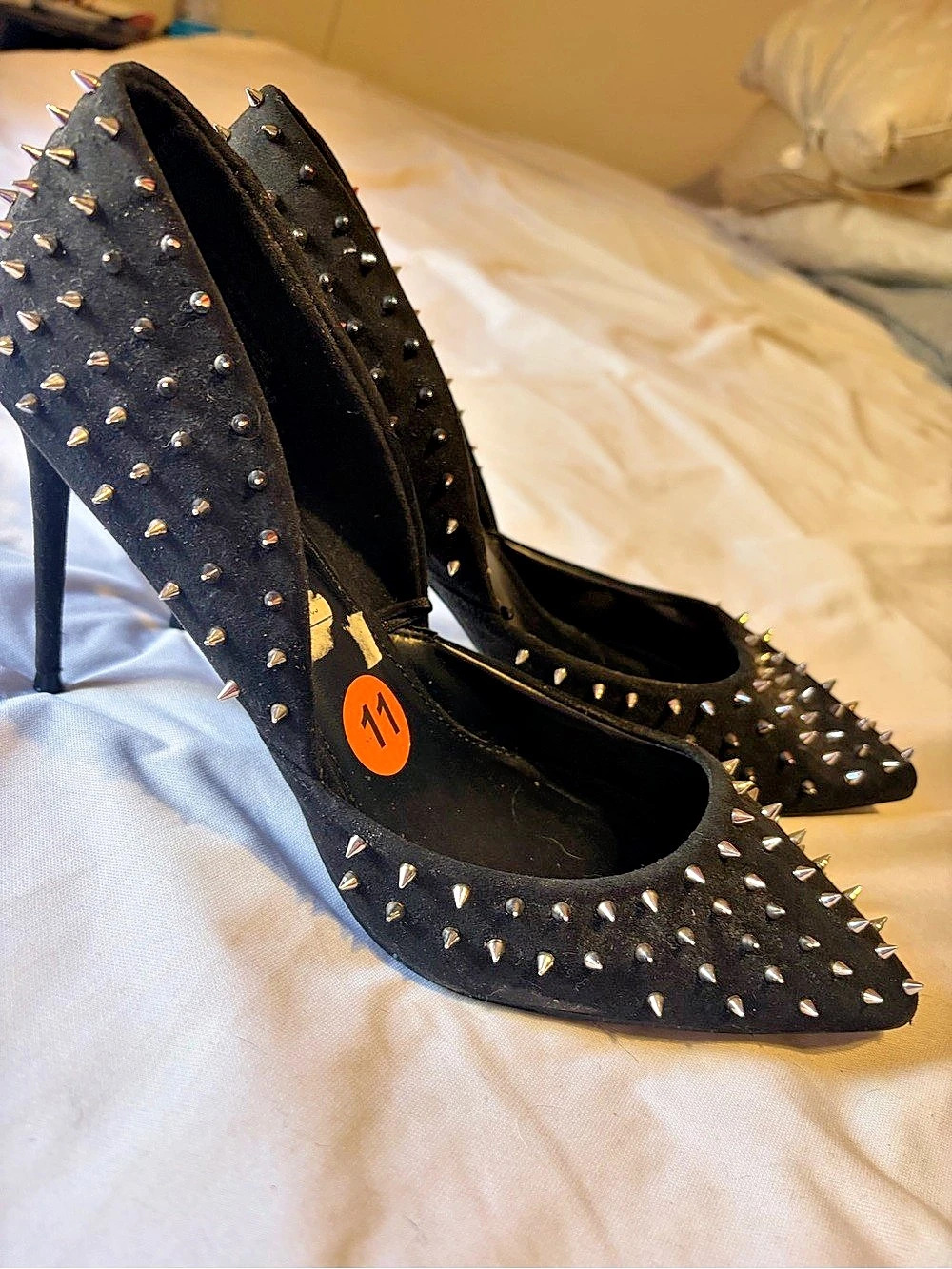 Steve Madden Vala-S Studded Pointed-Toe Heels US 11